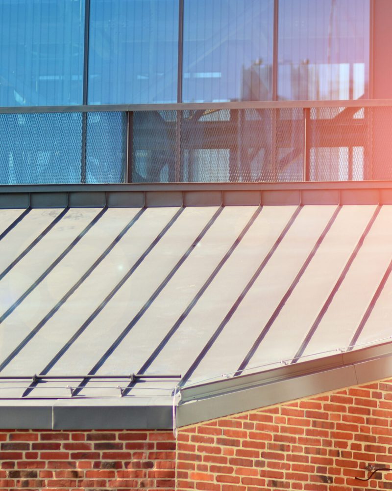 building-with-window-that-says-word-it